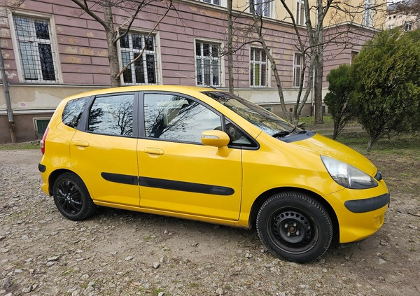 Honda Jazz cena 8000 przebieg: 338061, rok produkcji 2005 z Wrocław małe 29